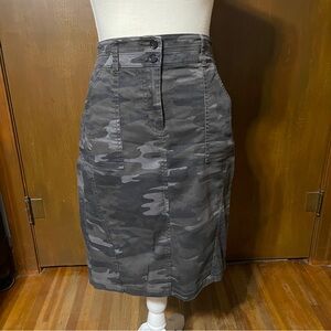 LOFT Gray Camouflage Pencil Skirt